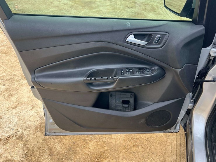 2019-ford-escape-image-9