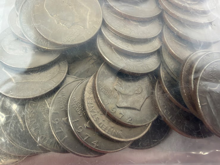 #40147-•-(50)-1970s-dollar-coins-image-15