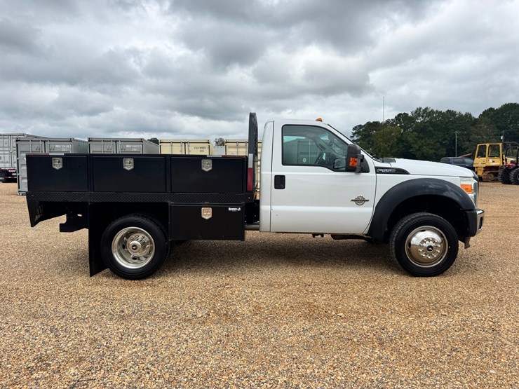 2016-ford-f550-xl-image-6