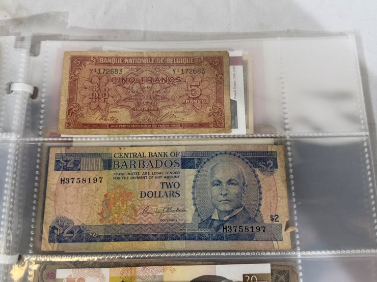 #40307-•-foreign-currency-bank-notes-image-122