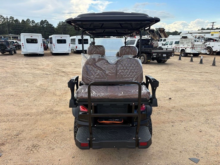 2026-sd-lanch-street-legal-6-seater-golf-cart-w/-on-board-charger-image-6