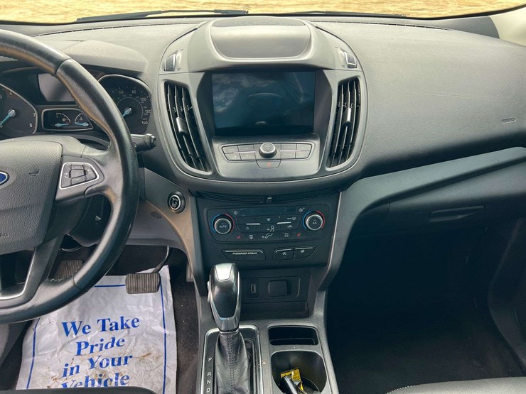 2019-ford-escape-image-13