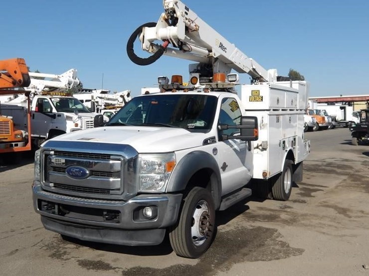 2015-ford-f550-xlt-image-1