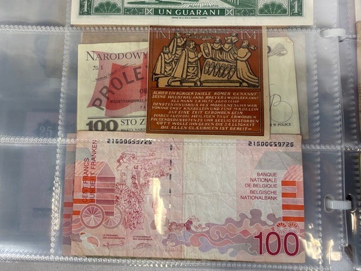 #40309-•-foreign-currency-bank-notes-image-131