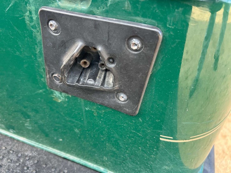 e-z-go-freedom-rxv-48v-electric-golf-cart-image-22