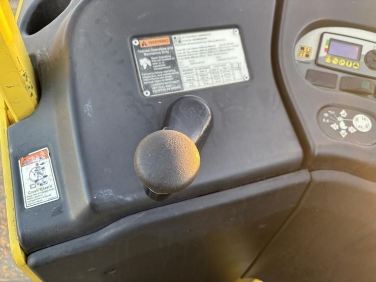 hyster-e40hsd2-21-forklift-image-18