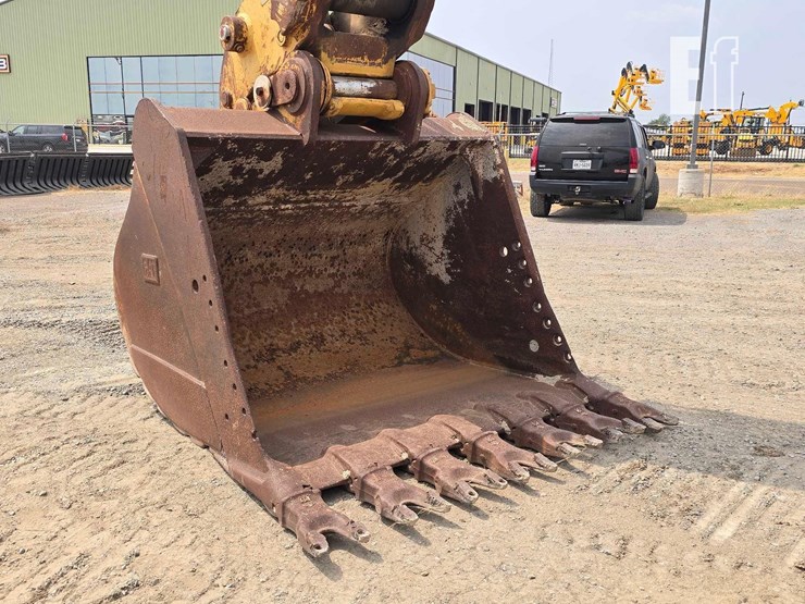 1996-caterpillar-350l-image-10