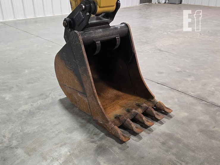 2021-caterpillar-307.5-image-10