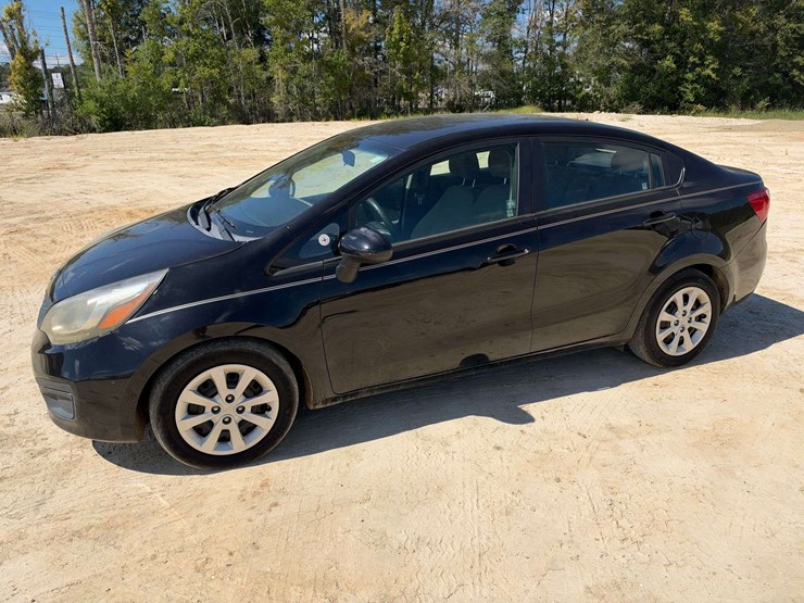 2014-kia-rio-lx-4-door-sedan-(148,347-miles)-image-1