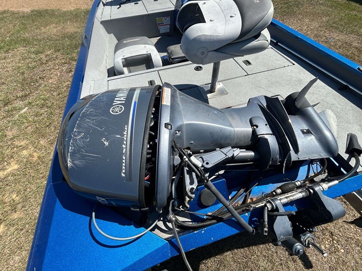 2015-aluma-craft-pro-175-aluminum-bass-boat-w/70-hp-yamaha-outboard-&-trailer-image-17