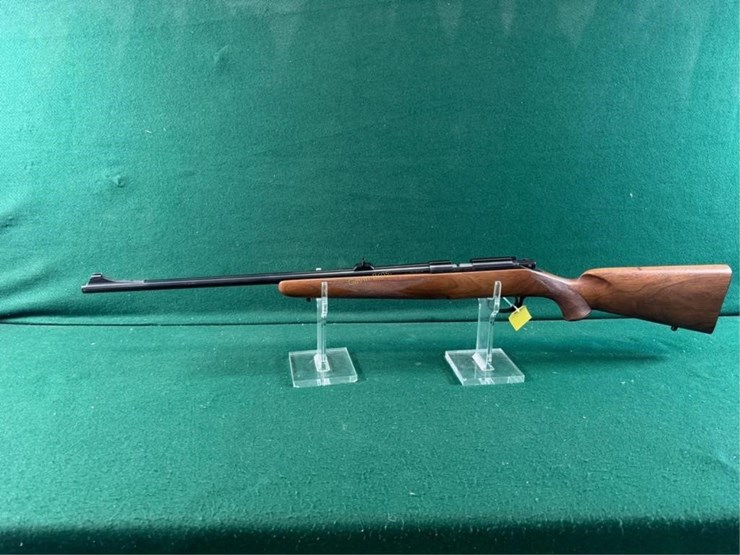 kimber-mdl.82-22lr-rifle-image-16