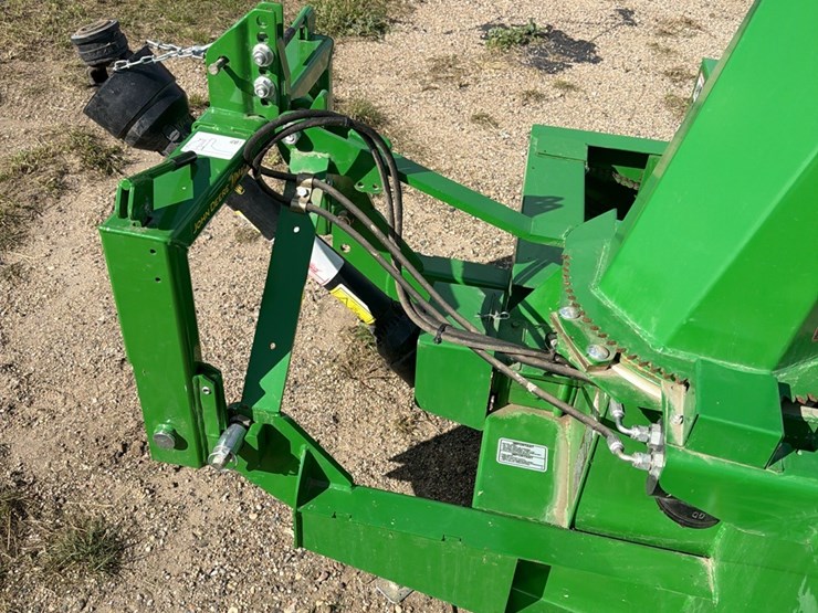 frontier-model-sb1174-like-absolutely-brand-new-3-point-snow-blower,-hydraulic-chute,-john-deere-jiffy-hitch,-none-nicer,-check-photos-image-9