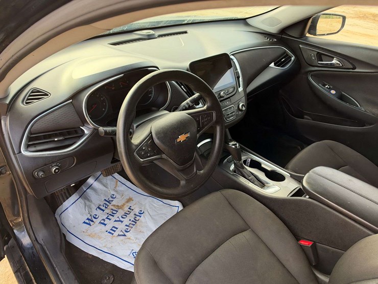 2020-chevrolet-malibu-lt-4-door-sedan-(167,146-miles)-image-11