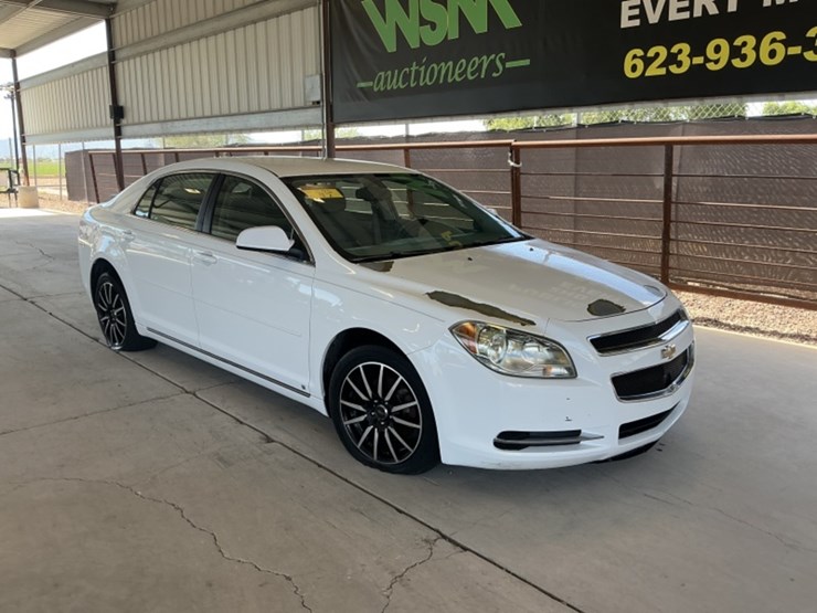 2009-chevrolet-malibu-sdn-image-2