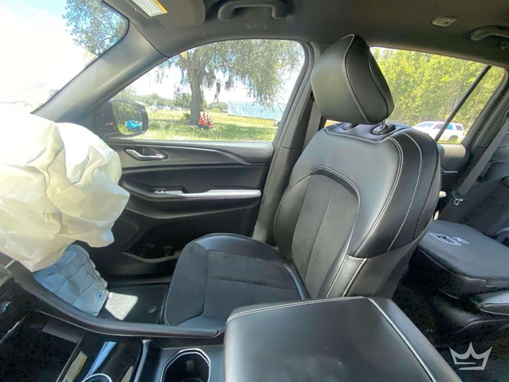 2025-jeep-grand-cherokee-image-15