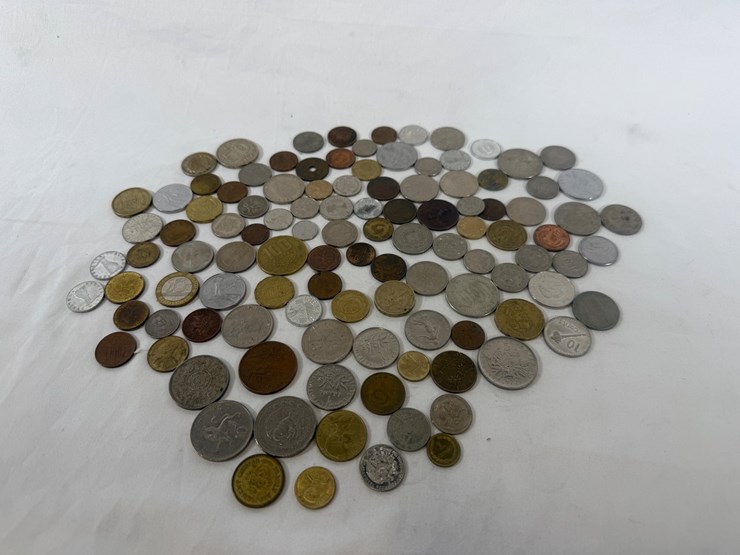 #40149-•-bag-of-foreign-coins-image-1