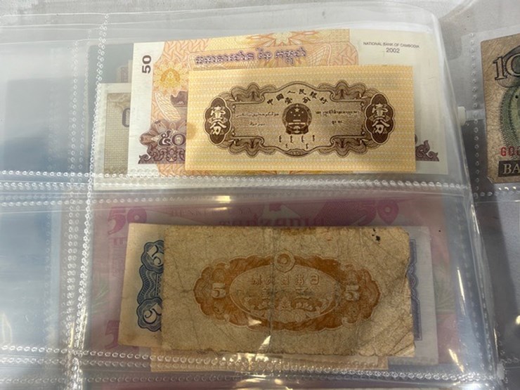 #40311-•-foreign-currency-bank-notes-image-170