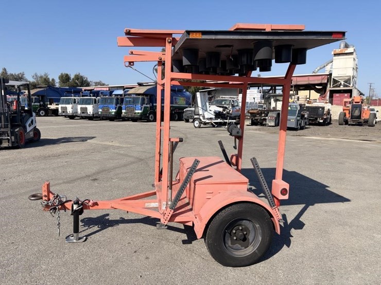 2011-myers-&-sons-gb4001-arrowboard-trailer-image-2