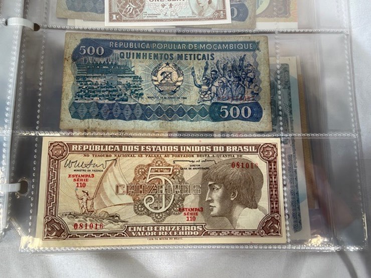 #40309-•-foreign-currency-bank-notes-image-153