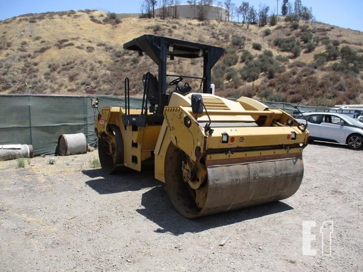2012-caterpillar-cb54-image-2