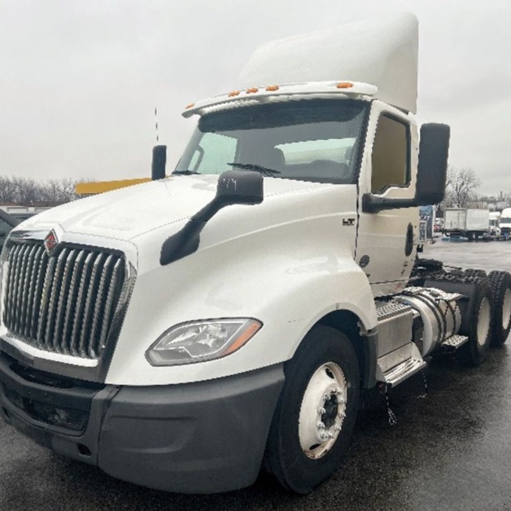 2019 INTERNATIONAL LT