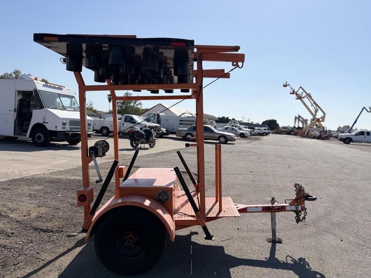 2011-myers-&-sons-gb4001-arrowboard-trailer-image-5