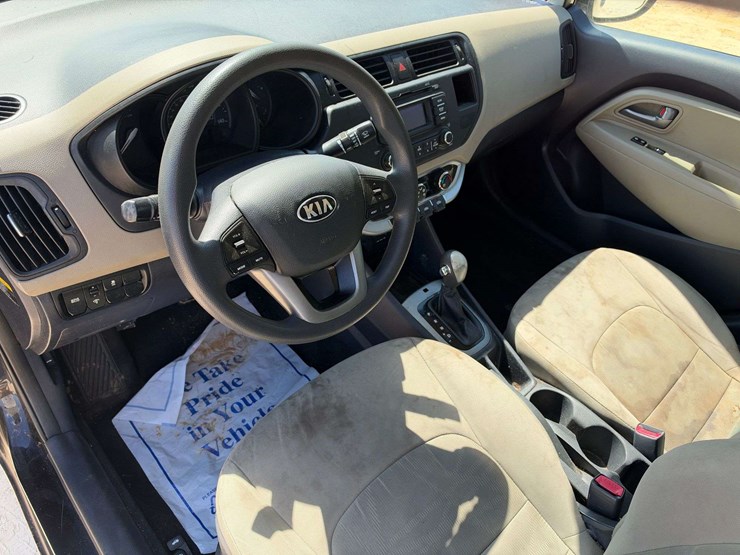 2014-kia-rio-lx-4-door-sedan-(148,347-miles)-image-11