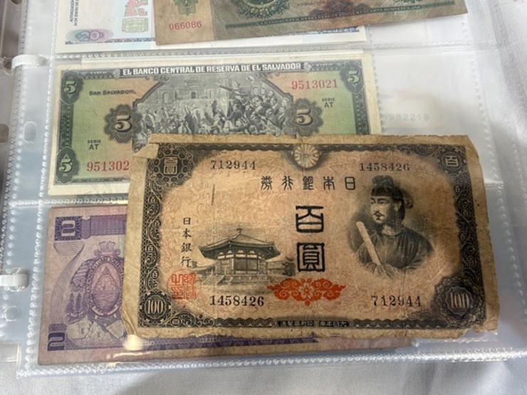 #40309-•-foreign-currency-bank-notes-image-52