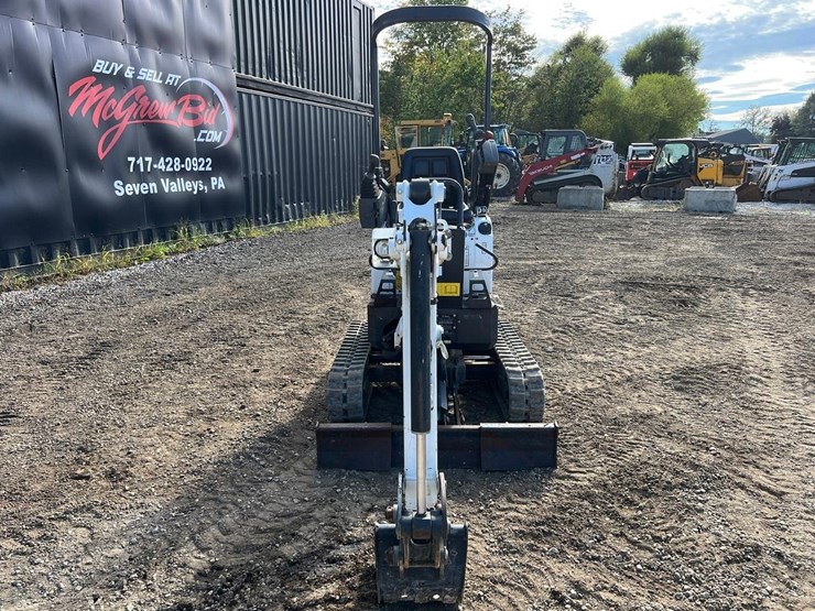 2023-bobcat-e10-image-10