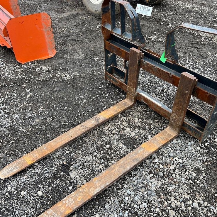 Bobcat 48" HD Skid Steer Pallet Forks