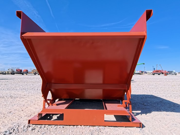 #3035-•-new-2-yard-self-dumping-hopper-image-2