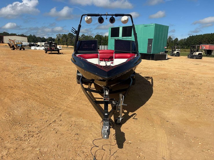 2000-tige-24v-ski-boat-w/-trailer-image-5