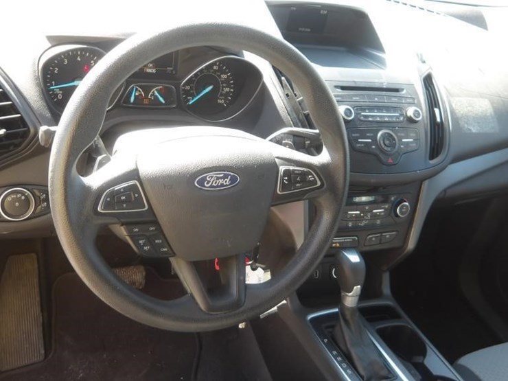 2017-ford-escape-image-15