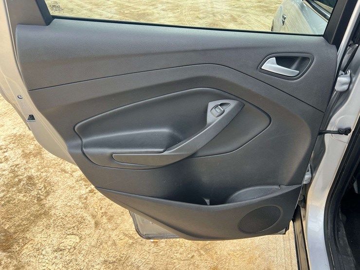 2019-ford-escape-image-14
