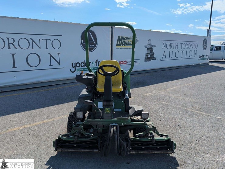 2015-john-deere-2500-image-2