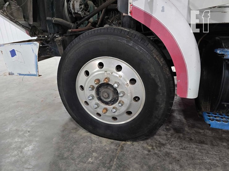 2020-white/gmc-wg-image-24