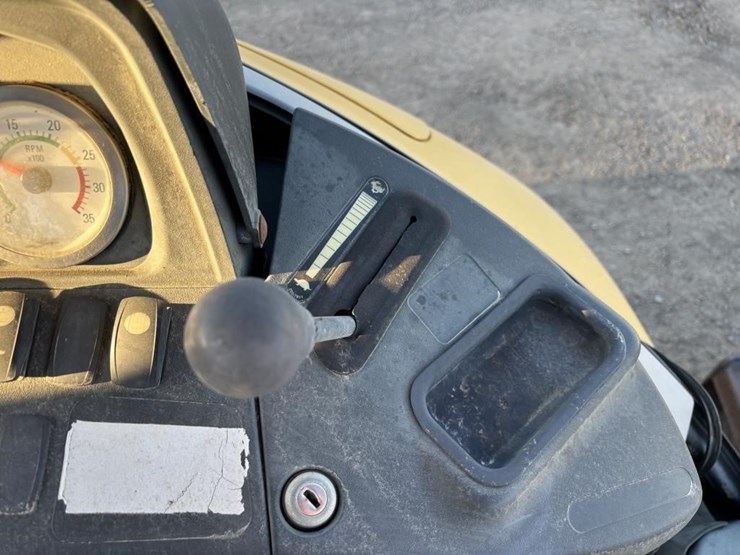 2007-caterpillar-414e-image-43