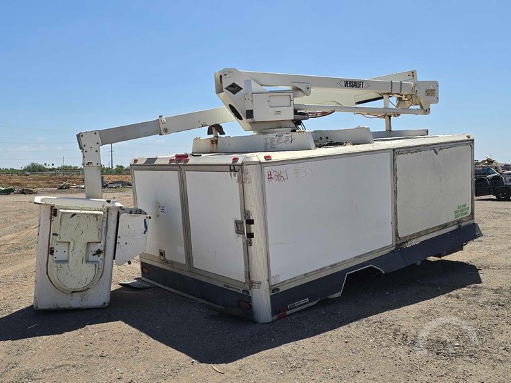 versalift-sst40ne-01-image-3