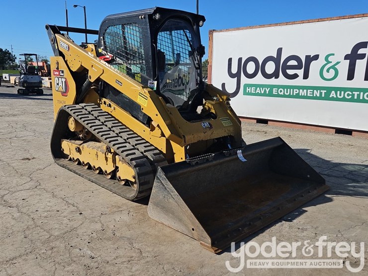 2021-caterpillar-299d3-image-8