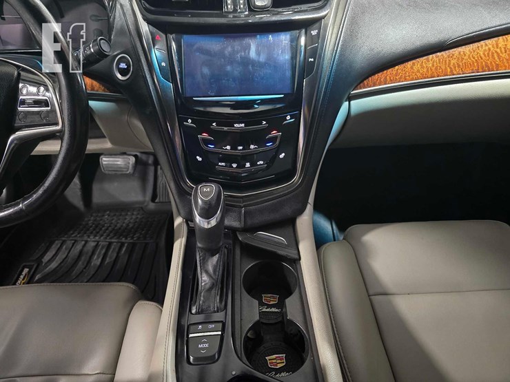 2016-cadillac-cts-image-14