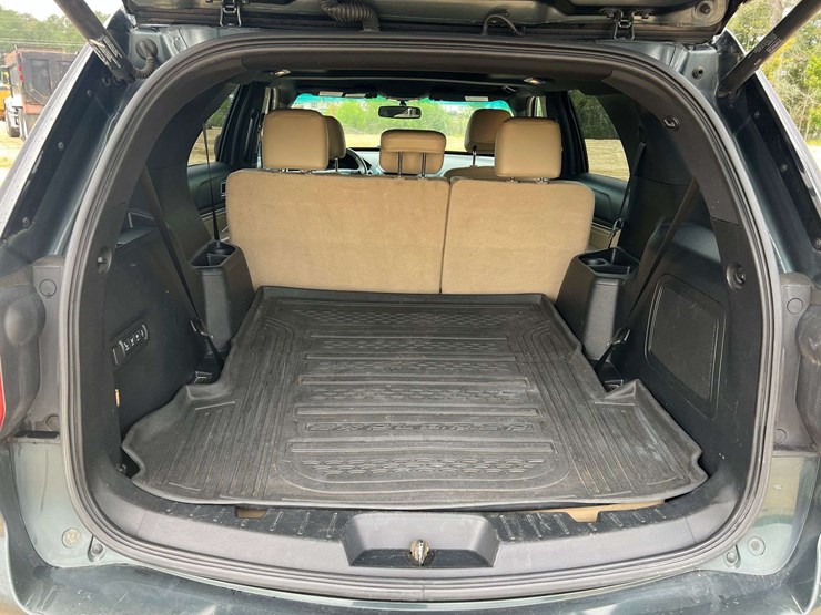 2016-ford-explorer-limited-image-21