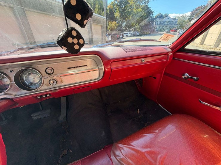 1965-chevrolet-chevelle-300-deluxe-4-door-sedan-(33,434-miles)-image-14