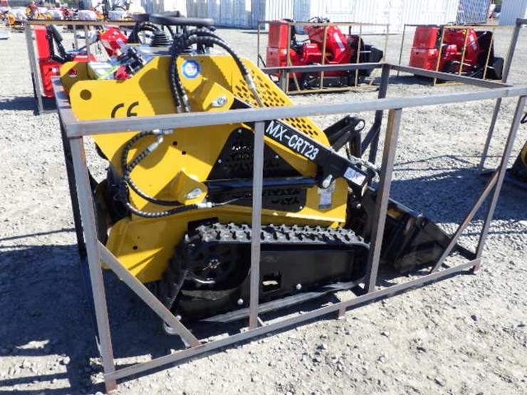 2026-agt-mx-crt23-skid-steer-tracked-loader-image-3