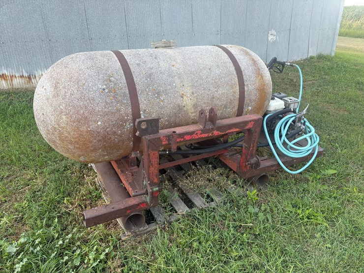 3-pt-water-tank-with-pump-and-honda-engine-to-put-out-grass-fires.-works-great-for-burning-ditches.-can-be-used-in-pickup-box.-image-7