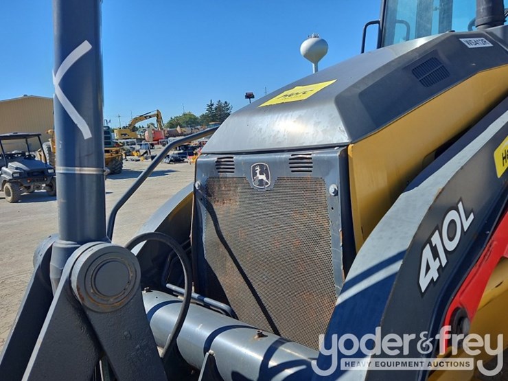 2018-deere-410l-image-17