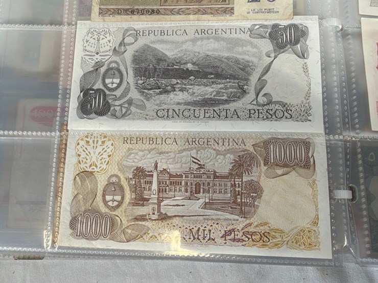 #40308-•-foreign-currency-bank-notes-image-117