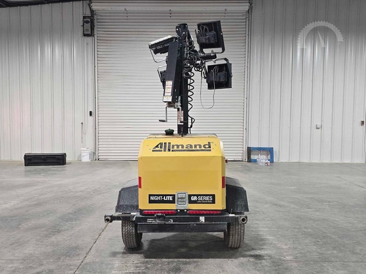 2021-allmand-bros-night-lite-gr-image-8