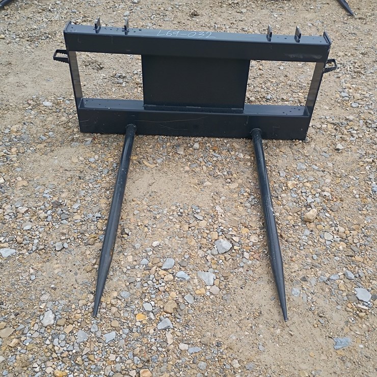 #L69-032 • JCT Bale Spear Skid Steer Attachment