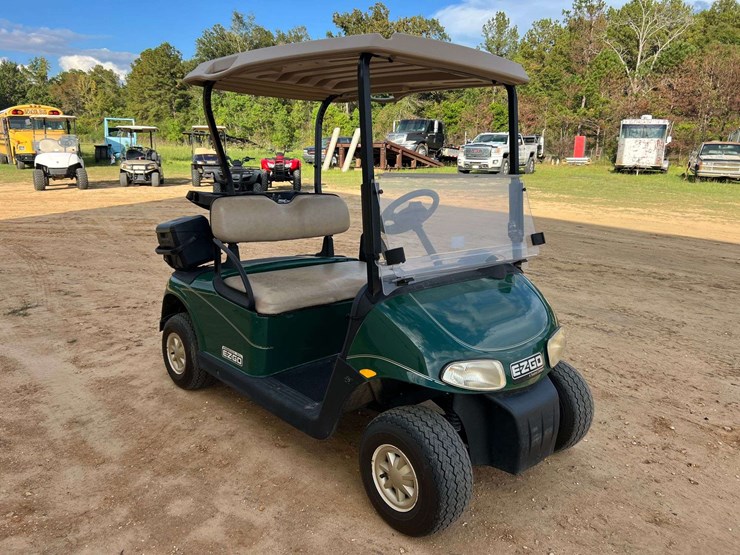 e-z-go-freedom-rxv-48v-electric-golf-cart-image-4