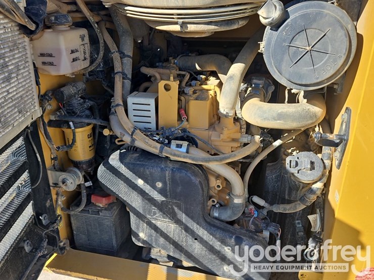 2022-caterpillar-289d3-image-30